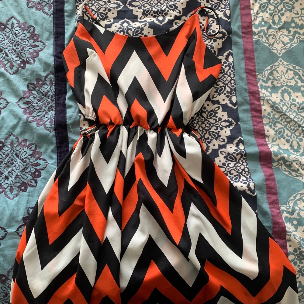 Chevron Dress - Picture 2 of 7
